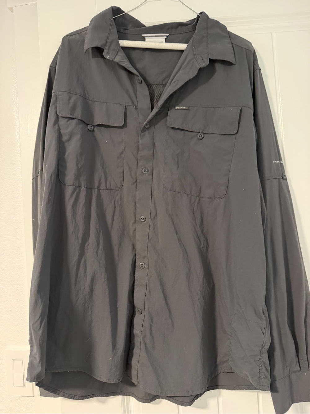 Columbia Men's Button-Down Outdoor Shirt - Gray